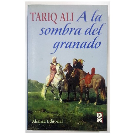 A LA SOMBRA DEL GRANADO