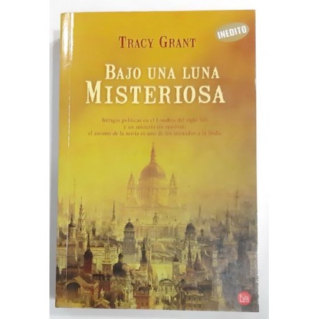 BAJO UNA LUNA MISTERIOSA